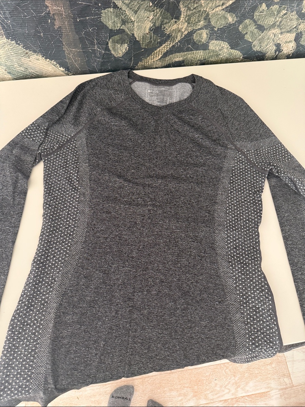 FIGS underscrub Long Sleeve Seamless Heather Gray Active Top. Two available!